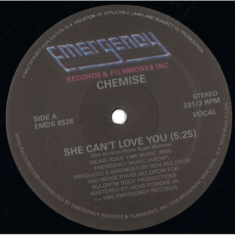 Chemise - She Can't Love You